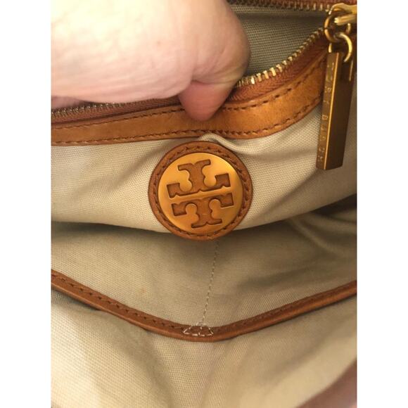 TORY BURCH STUDDED SADDLE BAG PURSE MESSENGER (500 - Picture 13 of 15